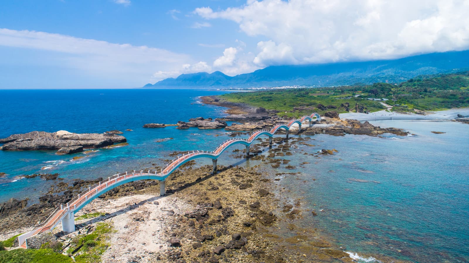 東海岸三仙台一帶的海岸線(實景・交通部觀光署開放資料)
